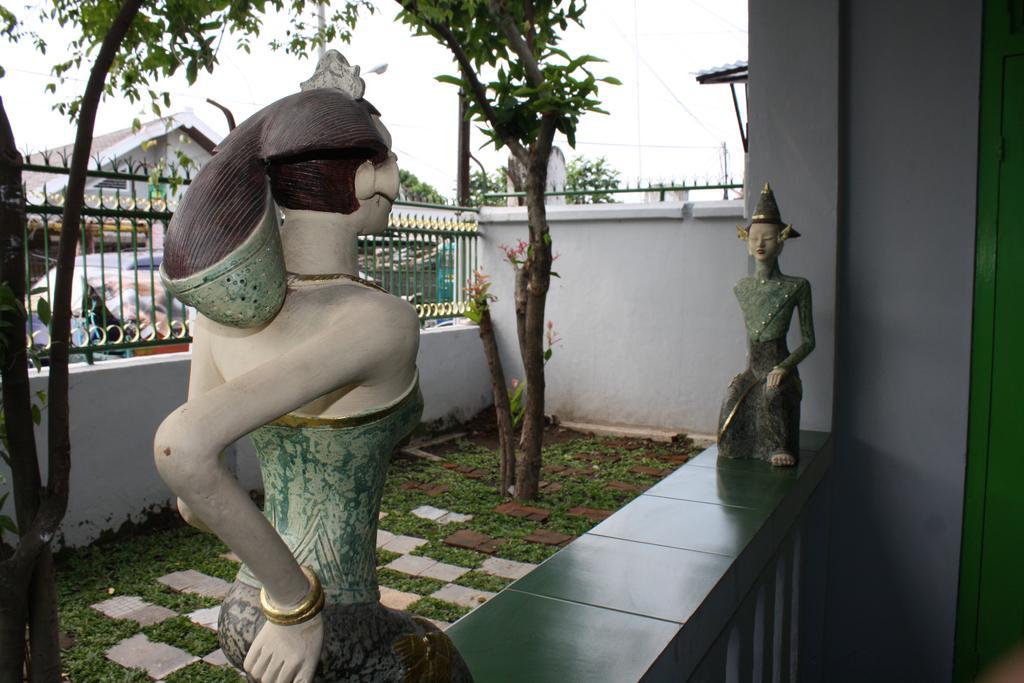 Jasmine Heritage Homestay Yogyakarta Exterior photo